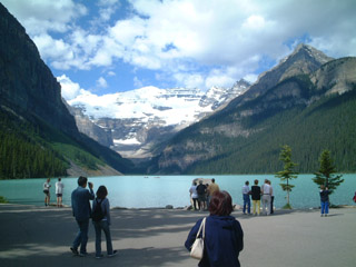 [lake_louise.jpg]